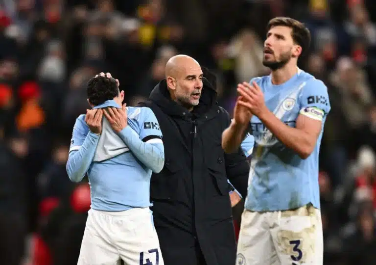 Haastattelu: Asiantuntijalta raippaa Manchester Citylle – ”Käsittämätön romahdus”