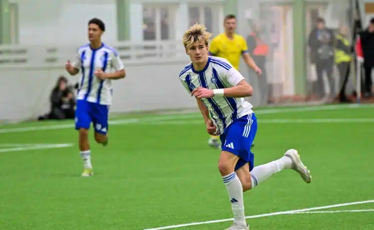 Haastattelu: HJK-debytantille maali ensimmäisessä miesten pelissään – ”Pystyn rakentamaan ja viimeistelemään”