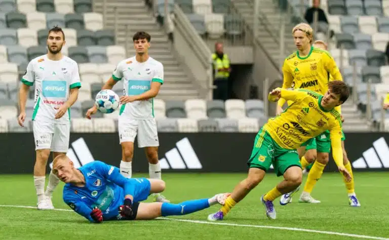 Haastattelu: Saarelaiset ovat viime kautta kovempia – ”Olemme sitä joukkueen kanssa naureskelleet”