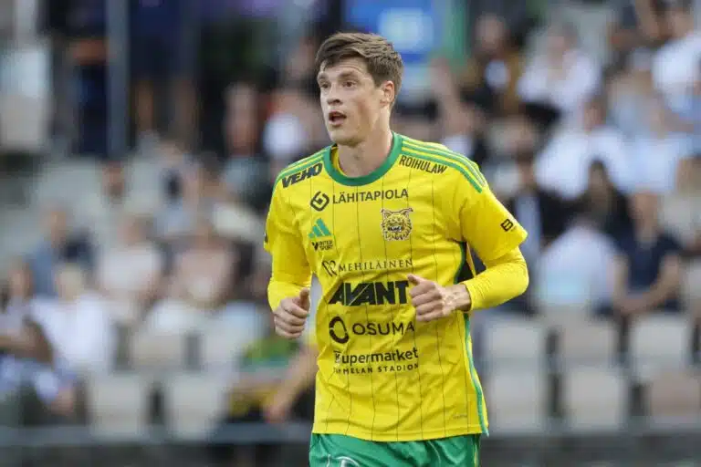 Haastattelu: Topparikonkari toivoo yhä Huuhkaja-kutsua – ”Tietysti toivon, että joskus olisin vielä mukana”