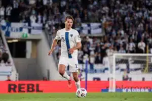 Haastattelu: Huuhkajien Miro Tenholla isot odotukset – ”Once in a lifetime”