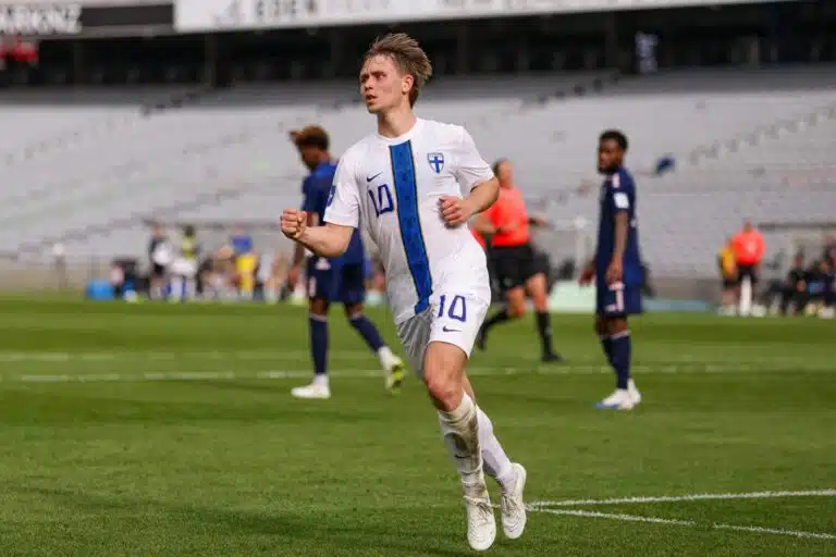 Top kuusi Huuhkajat – Uuden kympin avausosuma, permanentti löytymässä