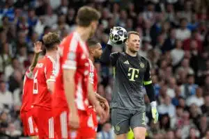 Reaktio: Maalivahtilegenda riemuitsi tiistain annista – ”Vanha herra näytti, nuorempikin loisti”