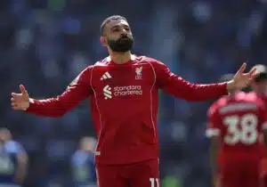 Mohamed Salah lähtee Liverpoolista tahra kilvessään – Andy Robertson täysin tyylipistein