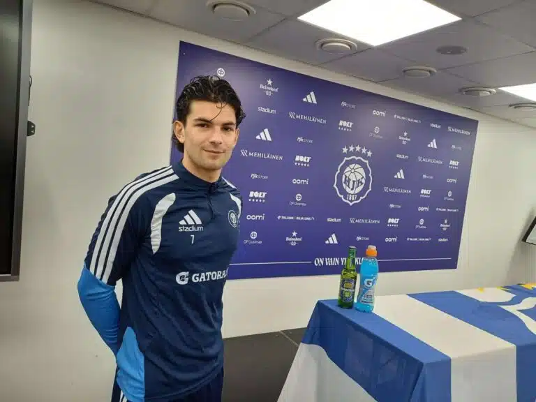 Haastattelu: Alfie Cicale pelaa Herakleitoksen voimalla – ”Luen filosofiaa omaksi ilokseni”