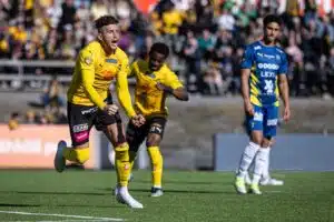 Top kuusi Veikkausliiga – Puhdasta peliä ja nollia, oululaisten pakarat kovilla, Mietaa villitsi Seinäjoella