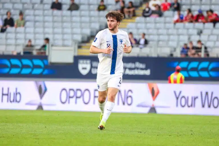 Oiva Jukkola, Huuhkajat